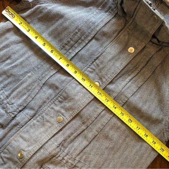 FREE PEOPLE Women’s Denim Full Zip Button Down Large Pocket Jacket Size 12 - Picture 12 of 12